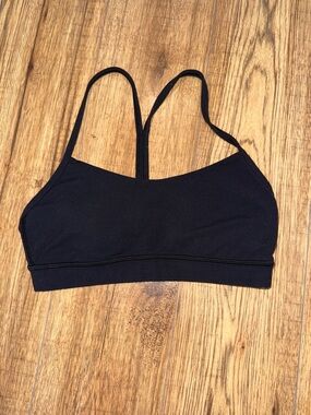 Lululemon flow y sports bra